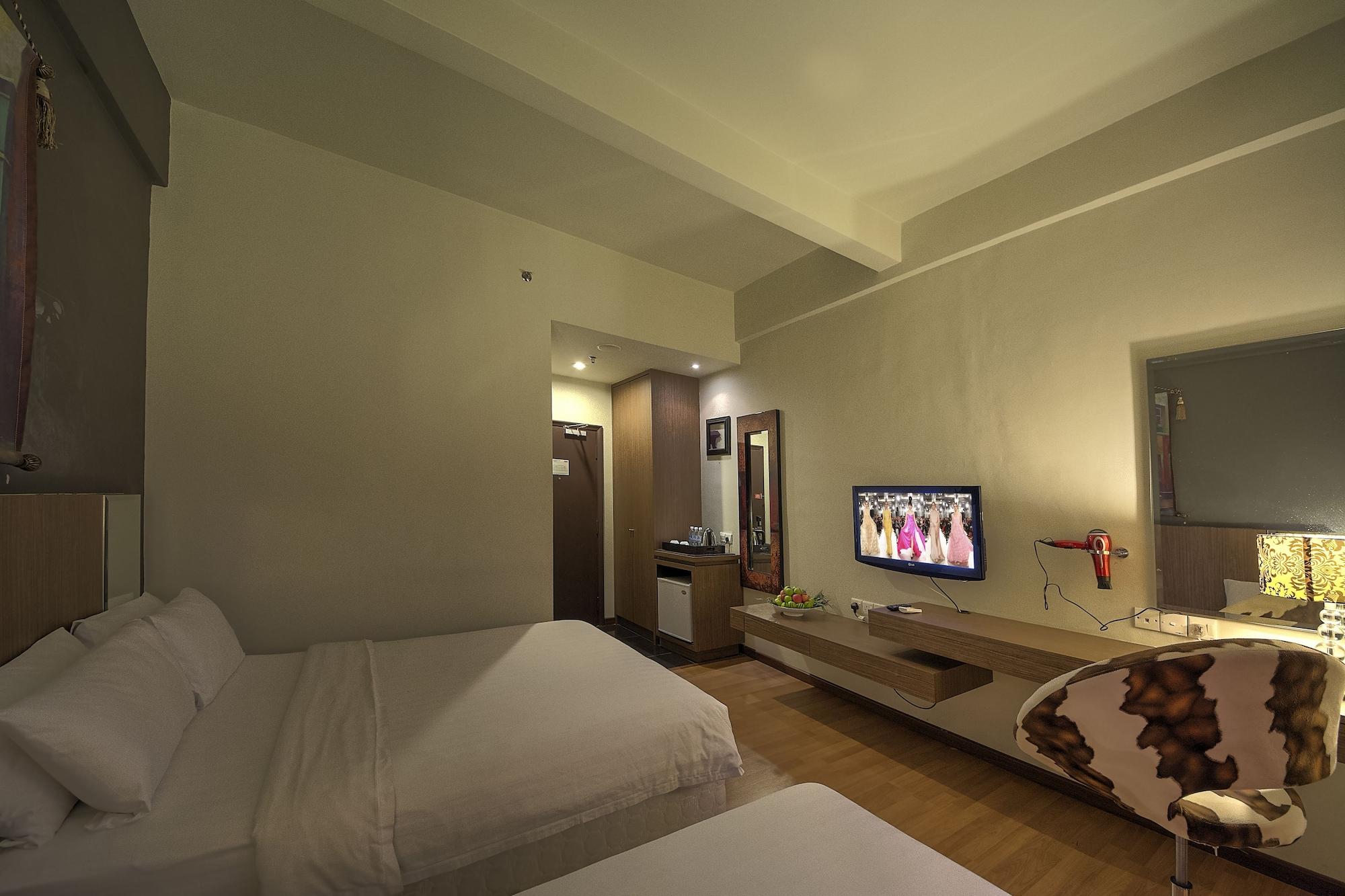 Arenaa Deluxe Hotel Malacca Exterior photo